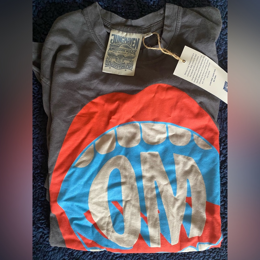 Jungmaven graphic tee OM aim grey. Men’s S. NWT.